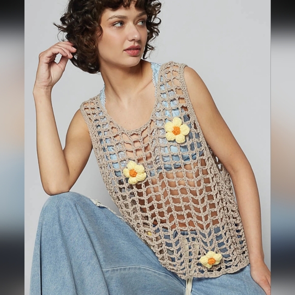 POL Tops - POL Crochet Knit Tank Top Tan/Yellow Size M